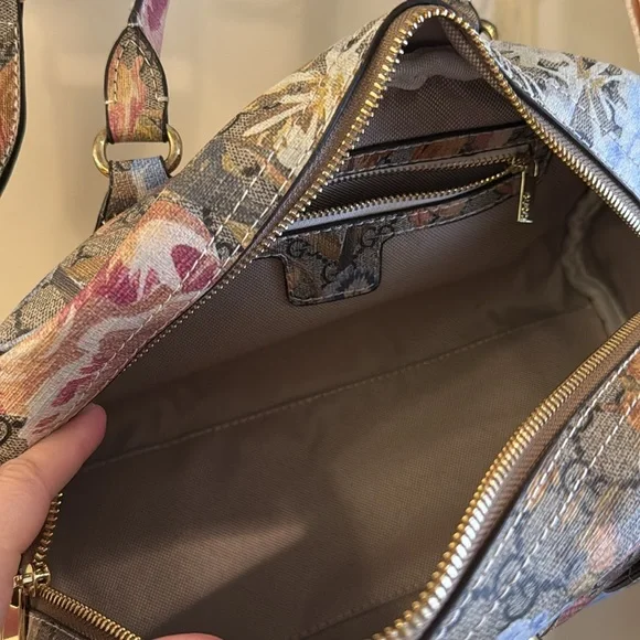 Designer Inspired Bag - Picture 6 of 8